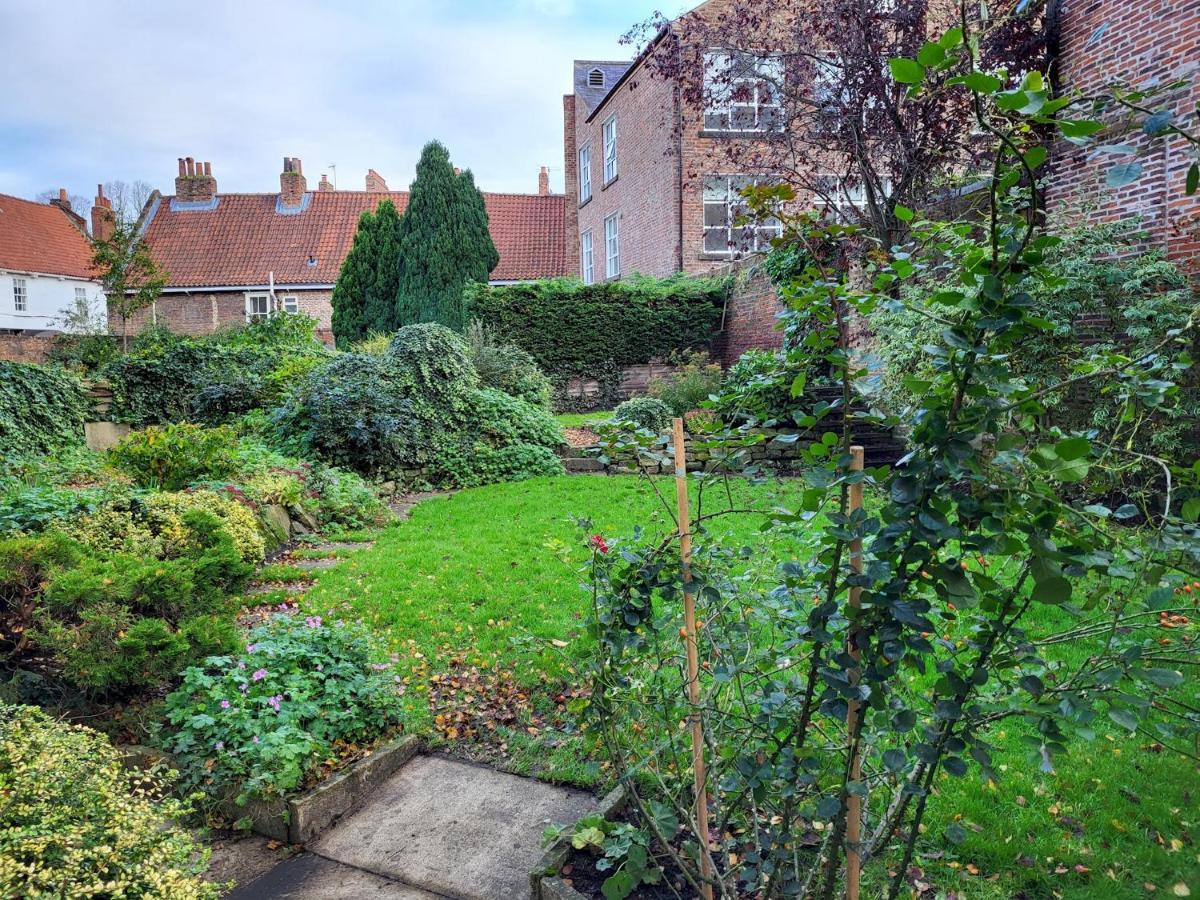 York Minster Garden Apartment Bagian luar foto